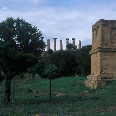 Sicily 3*