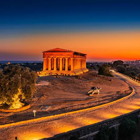 Oda ve Kahvaltı Sicily